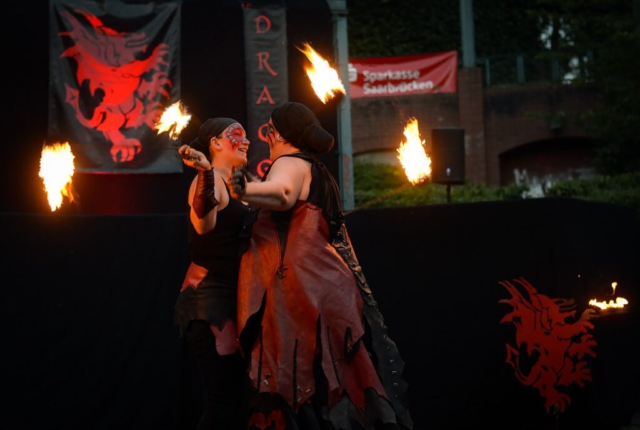 Feuershow Societas Draconis - Buergerparkfest Saarbrücken