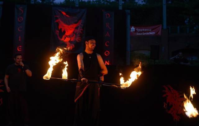 Feuershow Societas Draconis - Buergerparkfest Saarbrücken