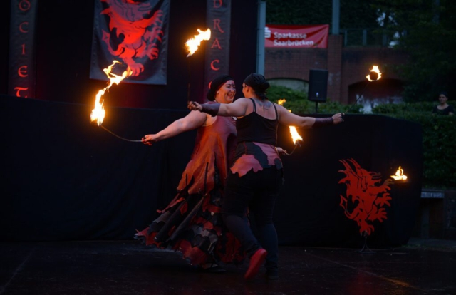 Feuershow Societas Draconis - Buergerparkfest Saarbrücken