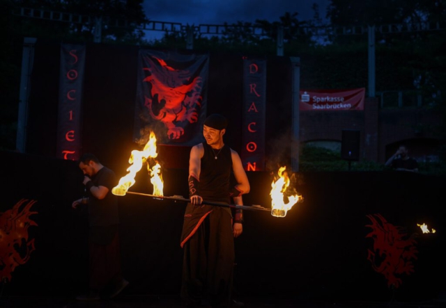 Feuershow Societas Draconis - Buergerparkfest Saarbrücken