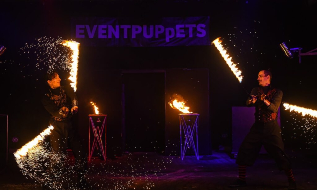 Eventpuppets Feuershow - Weihnachtsmarkt St. Wendel - Zeitenwandler-Fotografie Saarbrücken