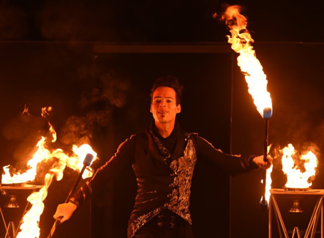 Eventpuppets Feuershow - Weihnachtsmarkt St. Wendel - Zeitenwandler-Fotografie Saarbrücken