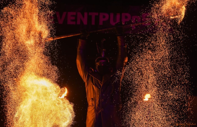 Eventpuppets Feuershow - Weihnachtsmarkt St. Wendel - Zeitenwandler-Fotografie Saarbrücken