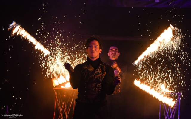 Eventpuppets Feuershow - Weihnachtsmarkt St. Wendel - Zeitenwandler-Fotografie Saarbrücken