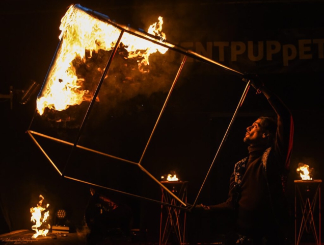 Eventpuppets Feuershow - Weihnachtsmarkt St. Wendel - Zeitenwandler-Fotografie Saarbrücken