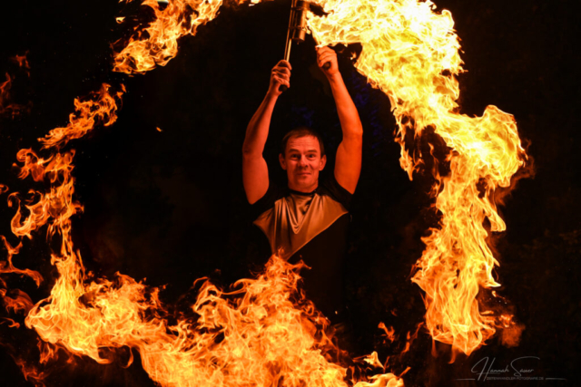 Feuerkünstler René Albert - Feuershow Halloween in the City 2024